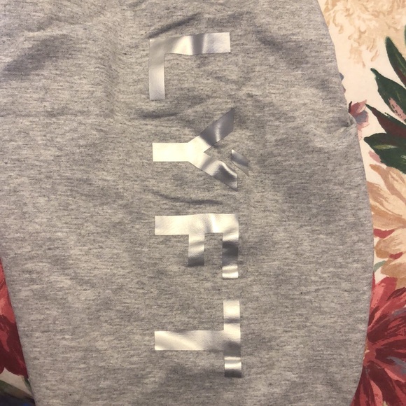 Fitness engineering mens signature joggers in gray - Picture 8 of 11